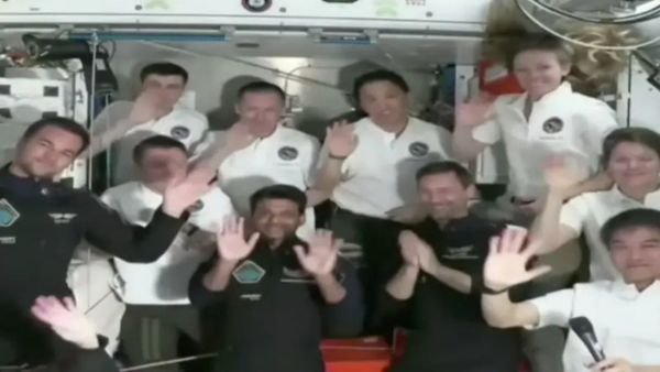Shubhanshu Shukla enters ISS - இந்திய வீரர் dock ஆன வரலாற்றுச் சாதனை