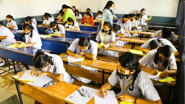 10th Original Mark Sheet வெளியீட்டுத் தேதி Tamil Nadu Students கவனத்திற்கு!