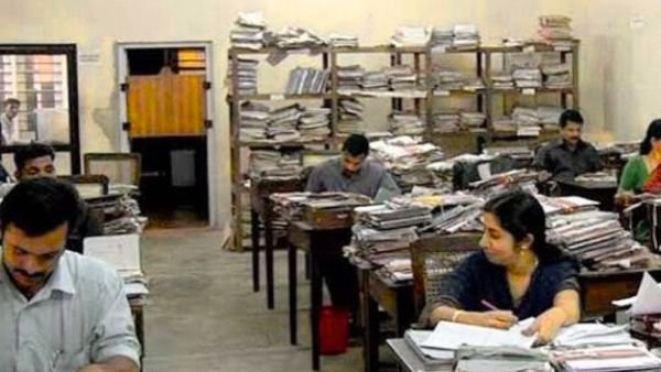 அரசு வேலை Tamil Nadu Govt Jobs 2025 - Office Assistant Jobs, 8th Pass Qualification, Salary upto ₹50,000!
